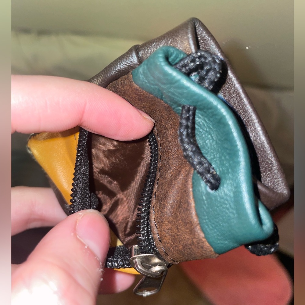 Handmade leather pouch - Picture 7 of 8